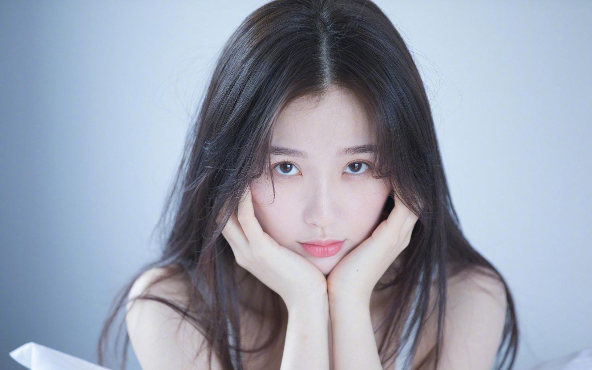 王楚钦换新球拍状态明显提升,王楚钦球品