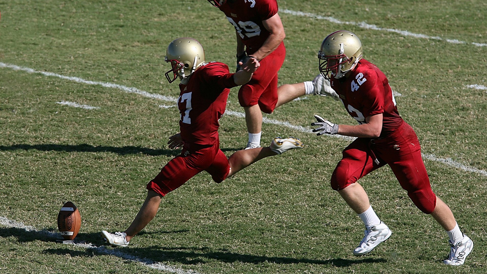 欧洲杯劲敌对抗：攻防大战中的技术展示，欧洲杯对战分析